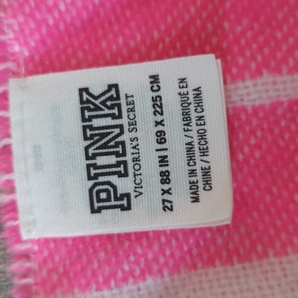 Victoria’s Secret PINK Pink & Black Blanket Scarf - Picture 5 of 6